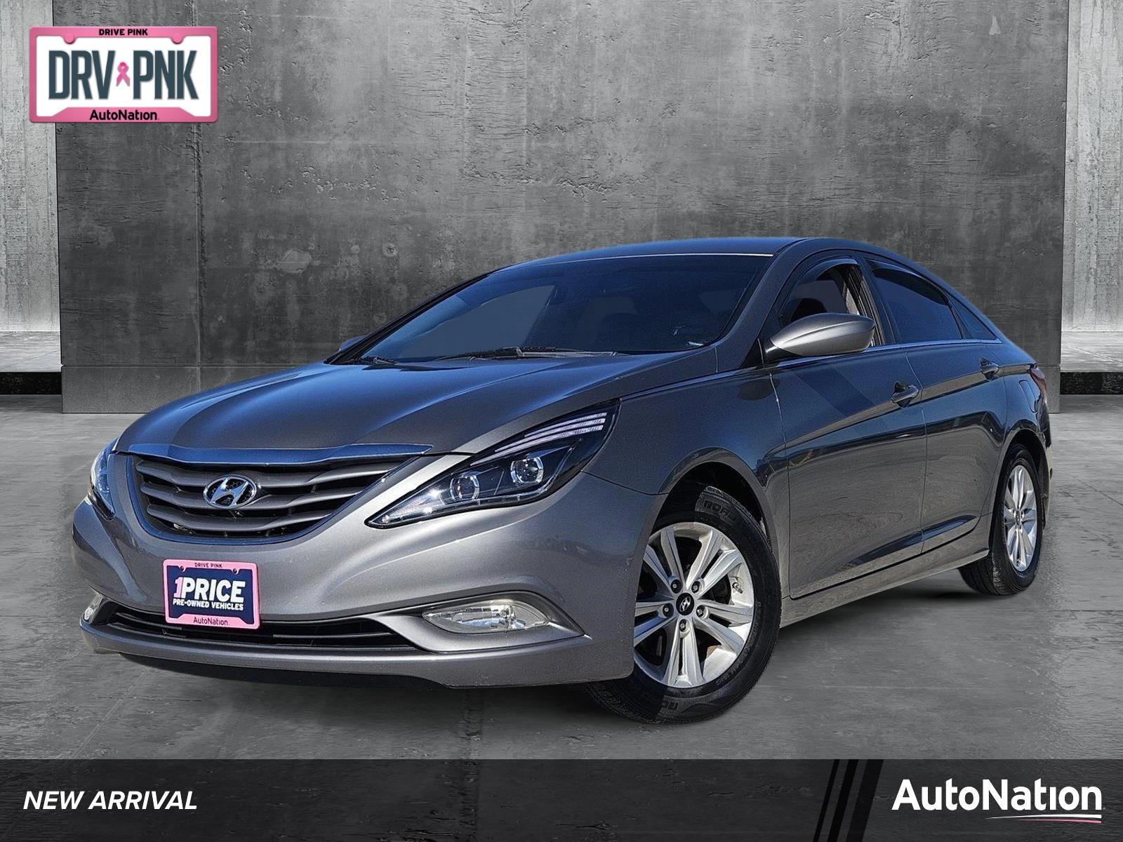 2013 Hyundai Sonata Vehicle Photo in NORTH RICHLAND HILLS, TX 76180-7199