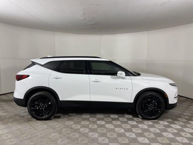 2025 Chevrolet Blazer Vehicle Photo in PHOENIX, AZ 85014-3381