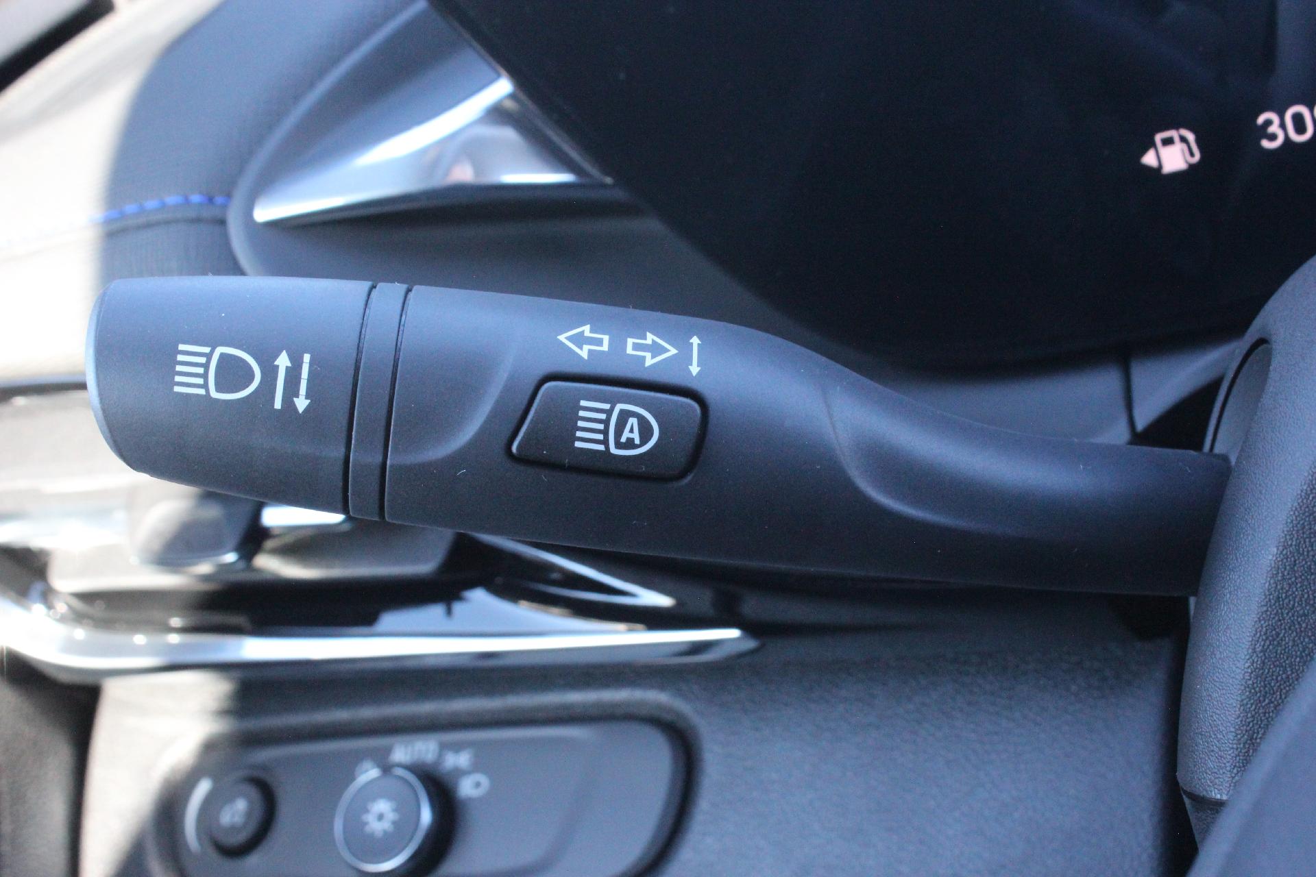 2025 Buick Envista Vehicle Photo in AURORA, CO 80012-4011