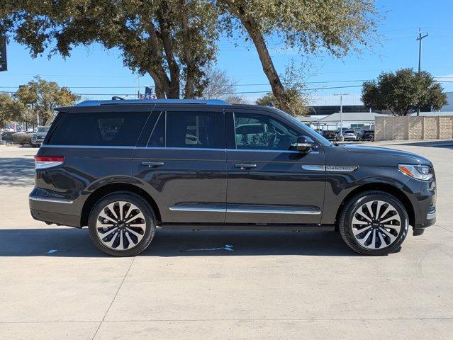 2024 Lincoln Navigator Vehicle Photo in SELMA, TX 78154-1460