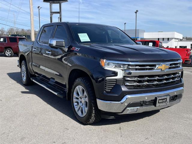 2022 Chevrolet Silverado 1500 Vehicle Photo in ALCOA, TN 37701-3235