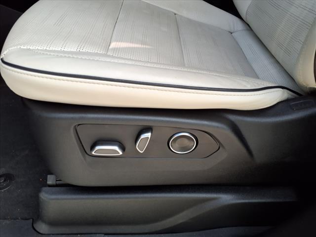2024 Cadillac Escalade Vehicle Photo in TAMPA, FL 33612-3404