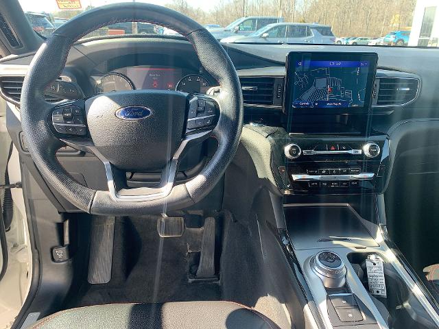 2022 Ford Explorer Vehicle Photo in MOON TOWNSHIP, PA 15108-2571