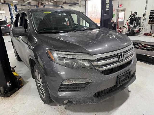 2017 Honda Pilot Vehicle Photo in Kaukauna, WI 54130