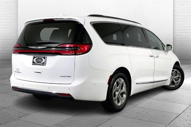 2022 Chrysler Pacifica Vehicle Photo in Kansas City, MO 64114