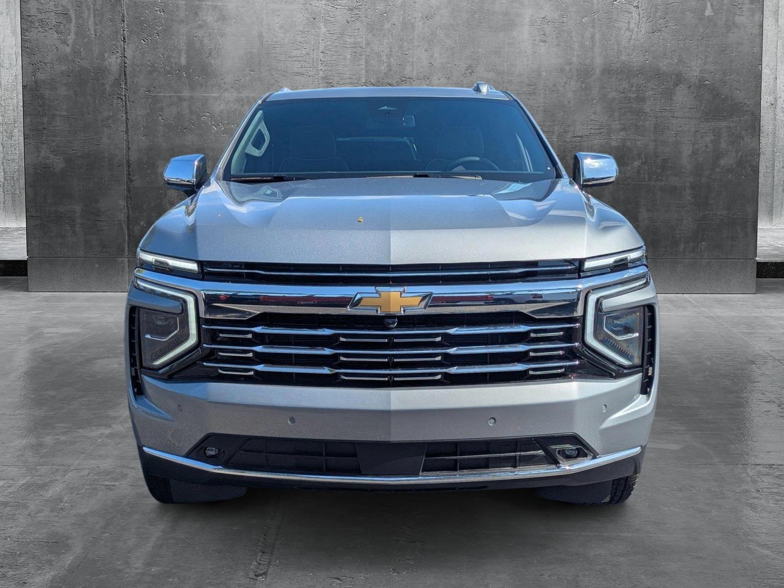 2025 Chevrolet Suburban Vehicle Photo in GREENACRES, FL 33463-3207