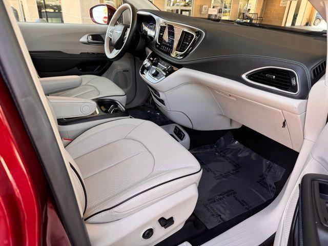 2020 Chrysler Pacifica Vehicle Photo in DELRAY BEACH, FL 33483-3294