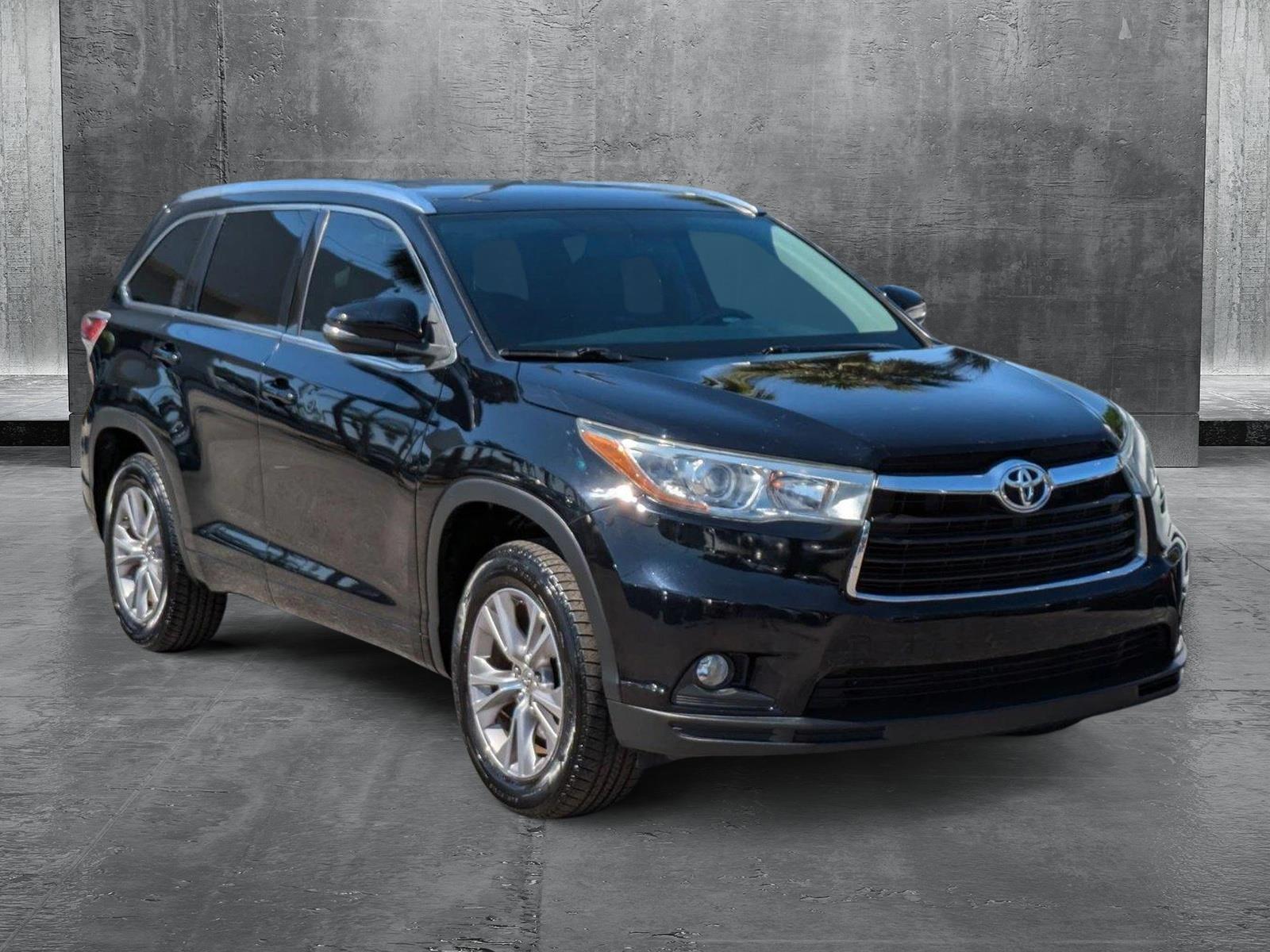 2015 Toyota Highlander Vehicle Photo in Tampa, FL 33614