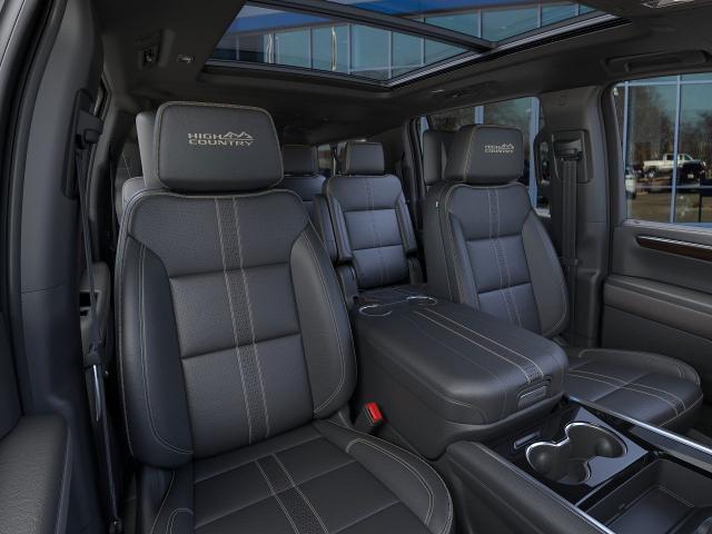 2025 Chevrolet Suburban Vehicle Photo in APPLETON, WI 54914-4656