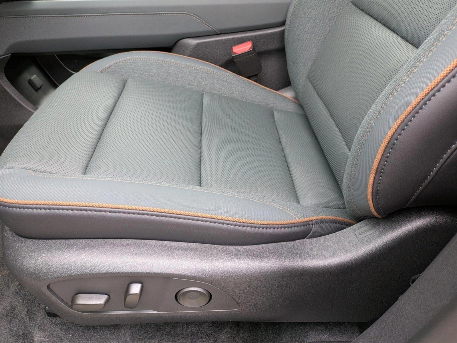 2025 GMC Acadia Vehicle Photo in GOLDEN, CO 80401-3850