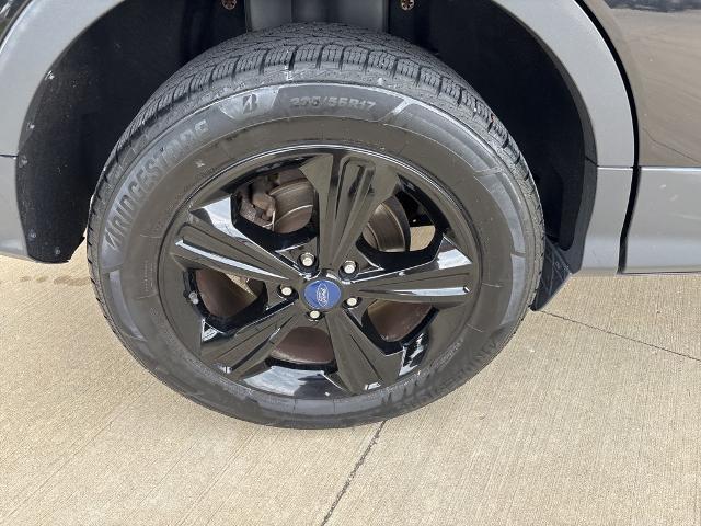 2015 Ford Escape Vehicle Photo in Peoria, IL 61615