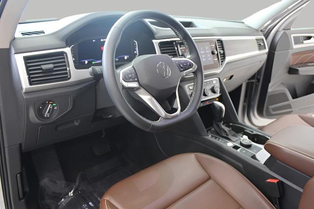 2023 Volkswagen Atlas Vehicle Photo in Green Bay, WI 54304