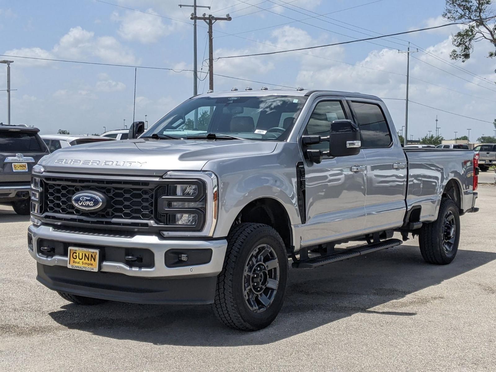 2024 Ford Super Duty F-250 SRW Vehicle Photo in Seguin, TX 78155