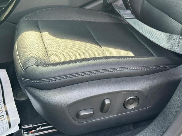 2025 Chevrolet Equinox EV Vehicle Photo in COLUMBIA, MO 65203-3903