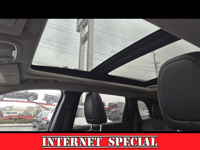 2015 Jeep Cherokee Vehicle Photo in LITTLE FALLS, NJ 07424-1717