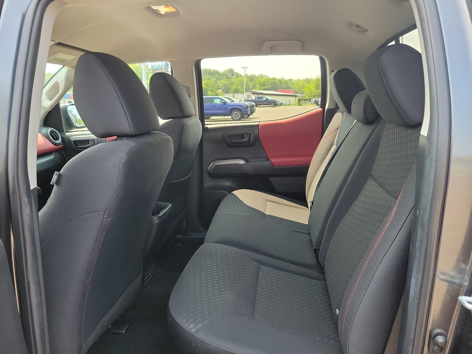 2022 Toyota Tacoma 4WD Vehicle Photo in Trevose, PA 19053