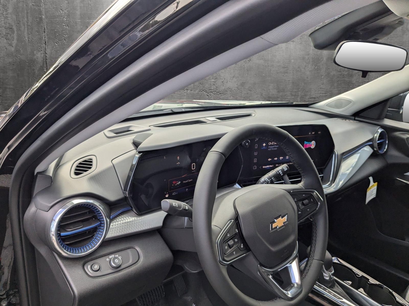 2025 Chevrolet Trax Vehicle Photo in PEMBROKE PINES, FL 33024-6534