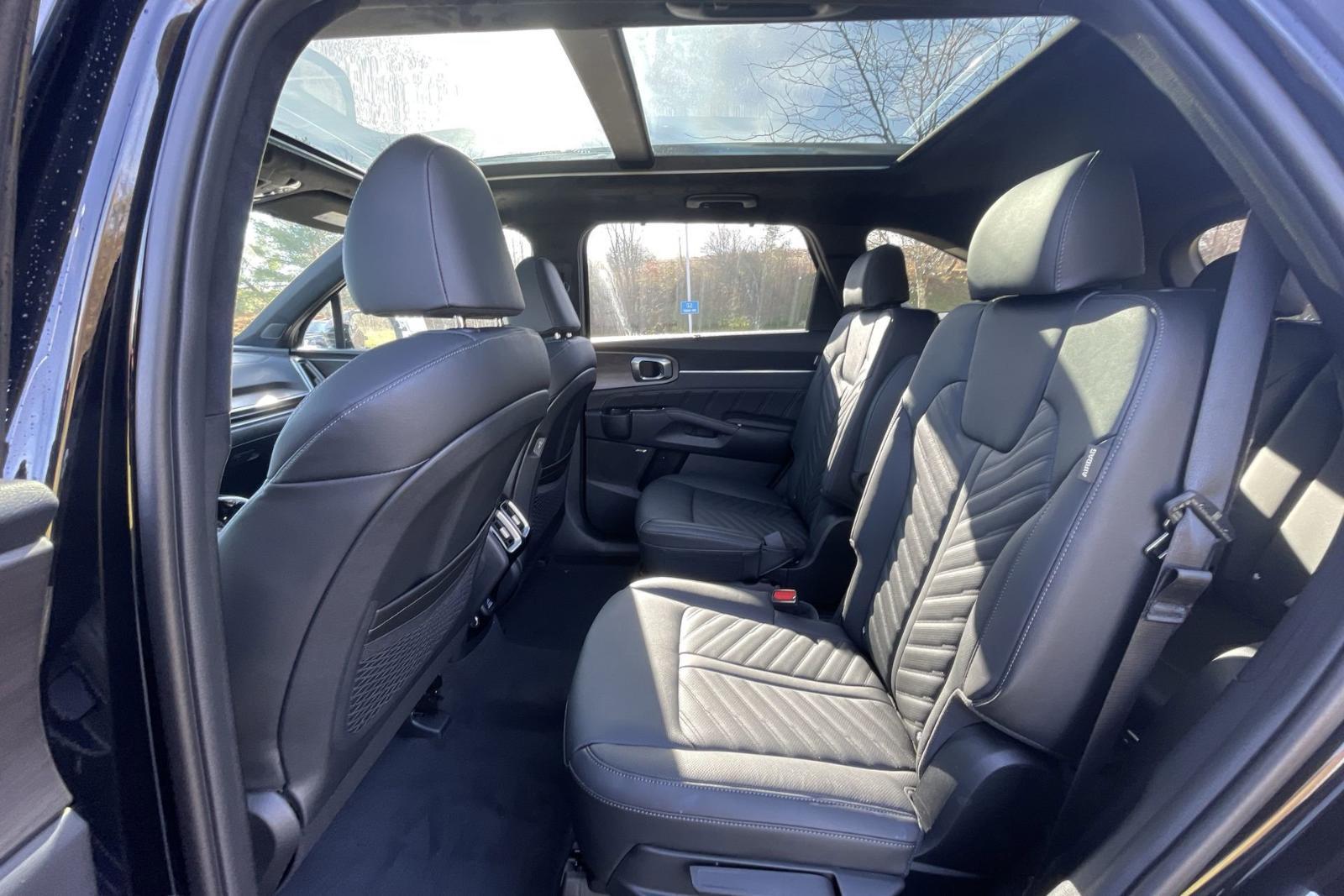 2025 Kia Sorento Vehicle Photo in Belle Vernon, PA 15012