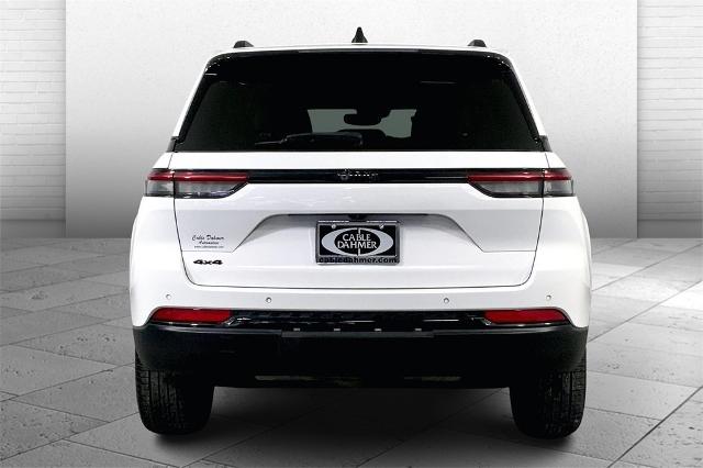 2023 Jeep Grand Cherokee Vehicle Photo in Kansas City, MO 64114