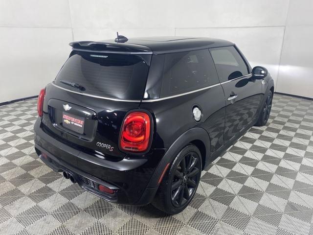 2014 MINI Cooper Hardtop Vehicle Photo in MEDINA, OH 44256-9001