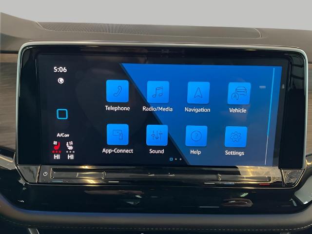 2025 Volkswagen Atlas Vehicle Photo in Oshkosh, WI 54904