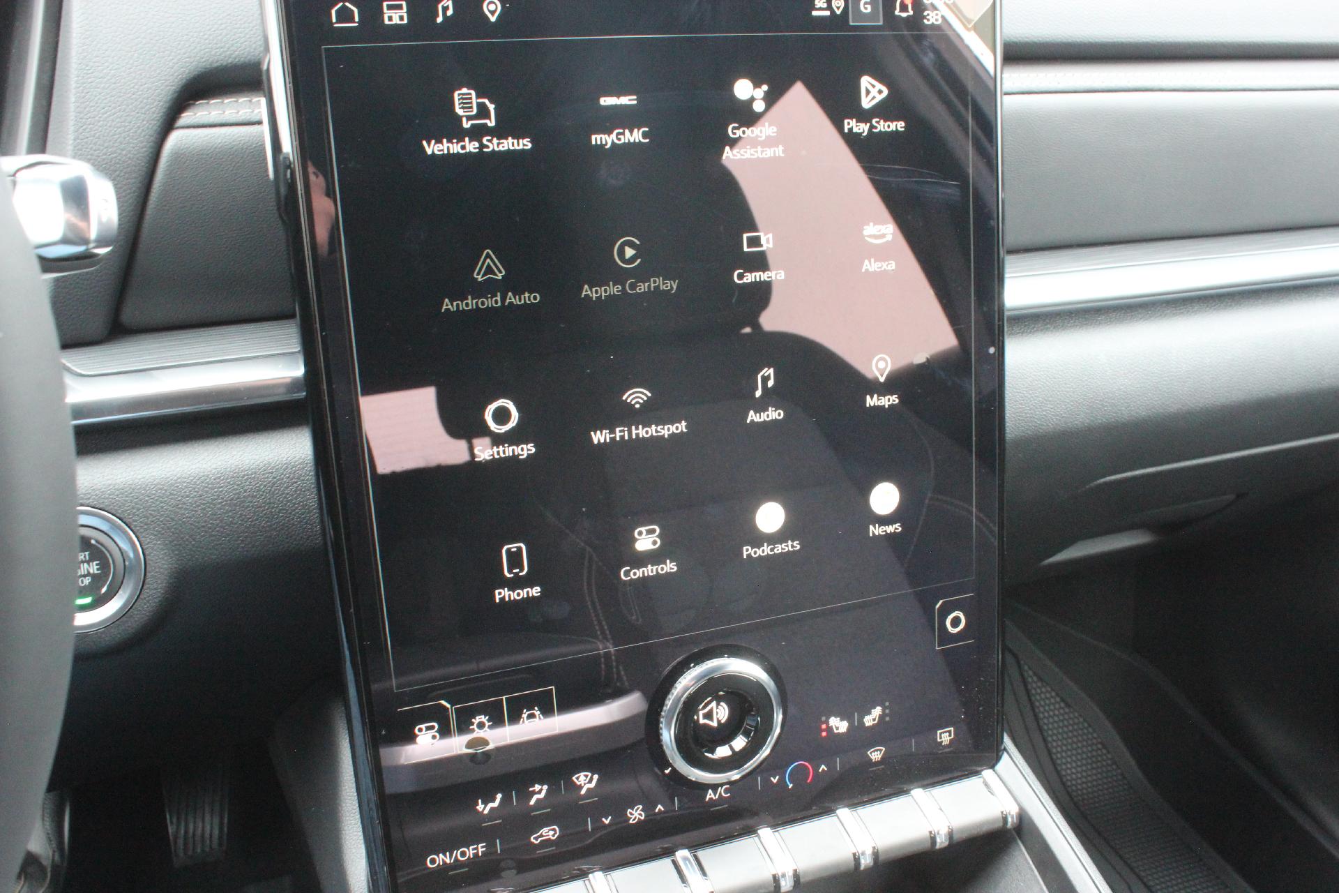2025 GMC Terrain Vehicle Photo in AURORA, CO 80012-4011
