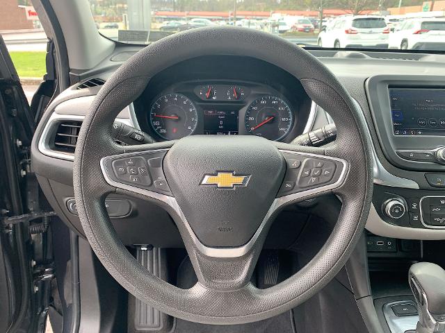 2022 Chevrolet Equinox Vehicle Photo in MOON TOWNSHIP, PA 15108-2571