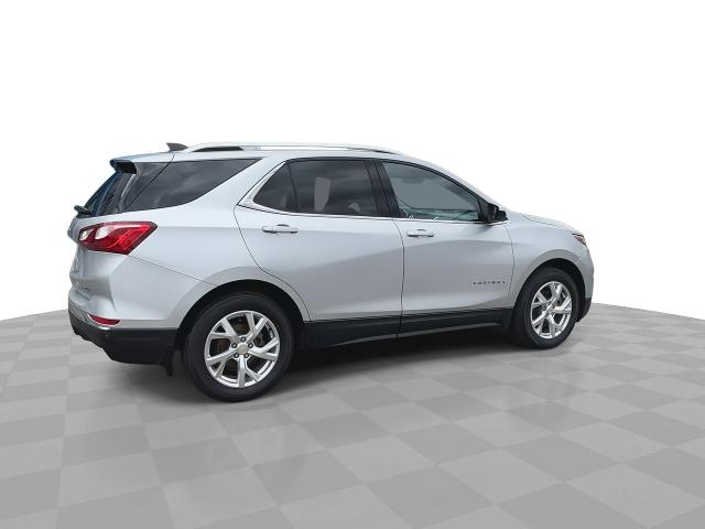 2020 Chevrolet Equinox Vehicle Photo in BOSTON, NY 14025-9684