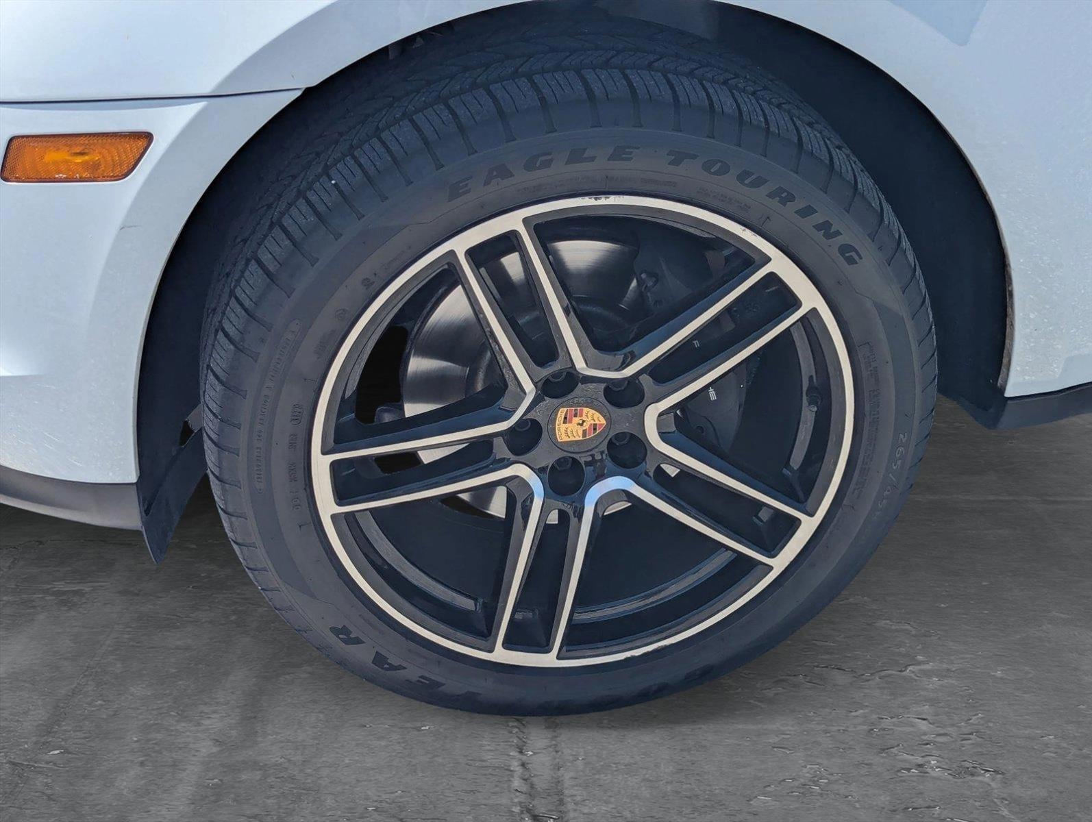 2019 Porsche Macan Vehicle Photo in Delray Beach, FL 33444