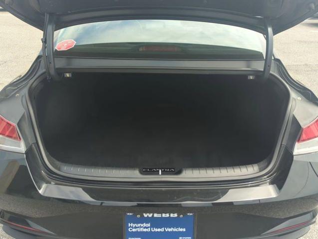 2023 Hyundai ELANTRA Vehicle Photo in Merrillville, IN 46410