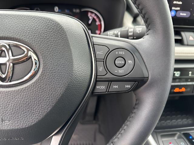 2025 Toyota RAV4 Vehicle Photo in MANITOWOC, WI 54220-5838