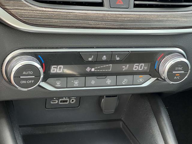2019 Nissan Altima Vehicle Photo in Roslyn, NY 11576