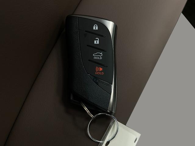 2025 Lexus ES 300h Vehicle Photo in Appleton, WI 54913