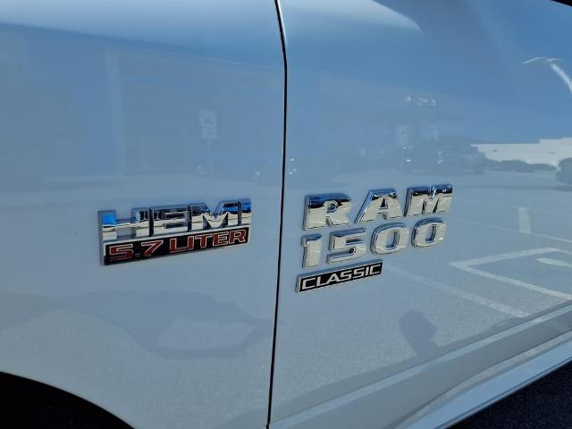 2022 Ram 1500 Classic Vehicle Photo in EMPORIA, VA 23847-1235