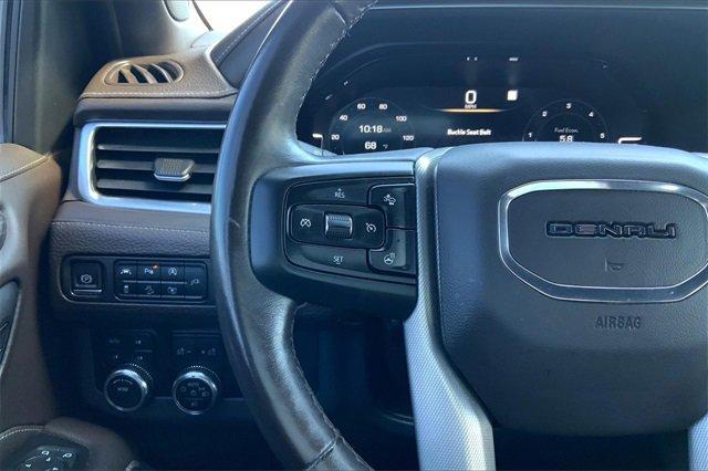 2022 GMC Yukon XL Vehicle Photo in TOPEKA, KS 66609-0000