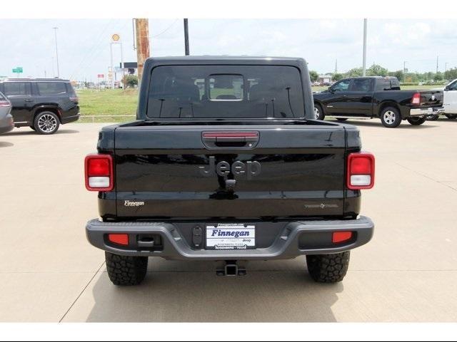 2024 Jeep Gladiator Vehicle Photo in ROSENBERG, TX 77471