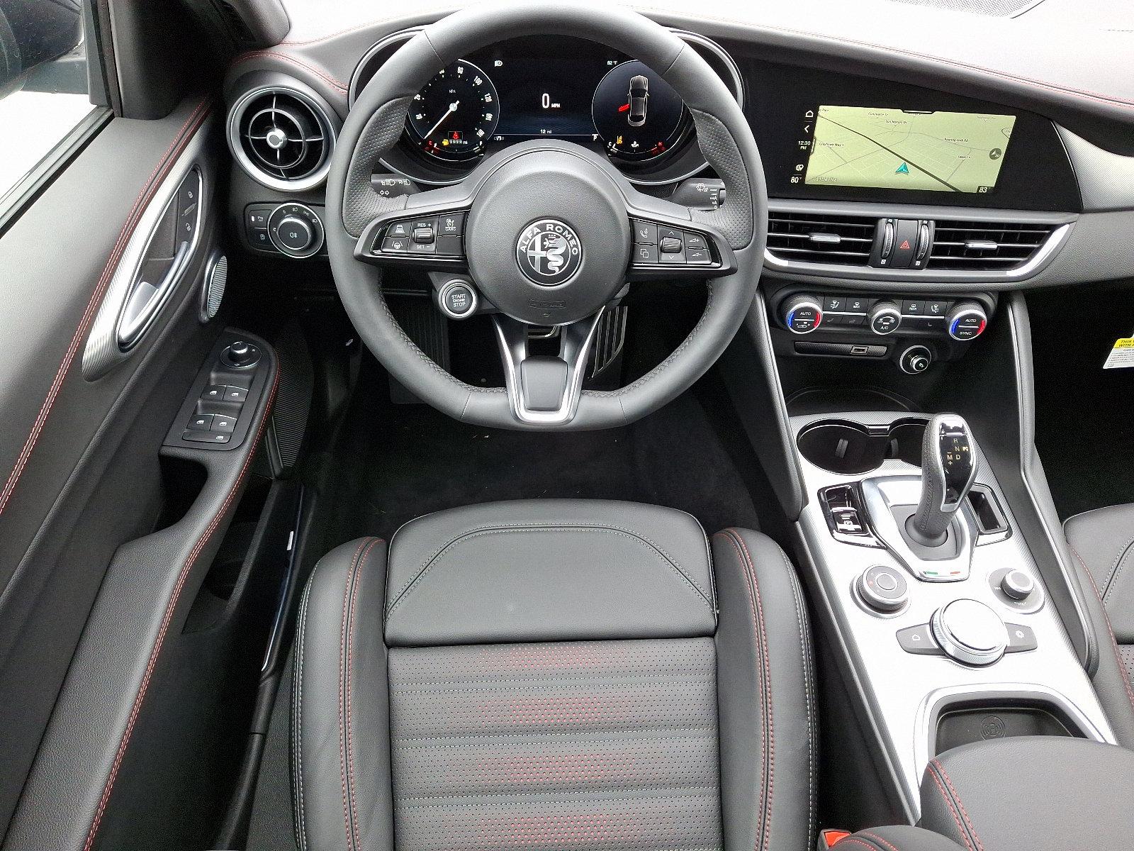 2025 Alfa Romeo Giulia Vehicle Photo in Mechanicsburg, PA 17050