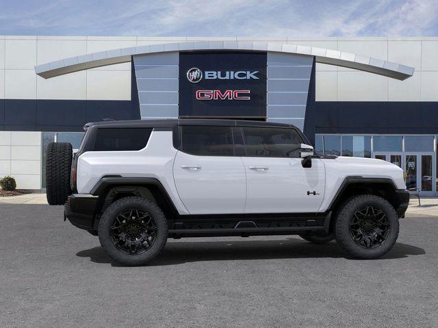 2025 GMC HUMMER EV SUV Vehicle Photo in DANBURY, CT 06810-5034