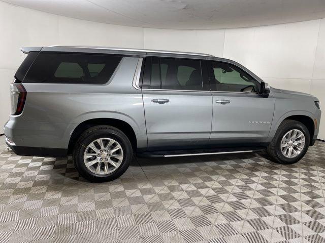 2025 Chevrolet Suburban Vehicle Photo in PHOENIX, AZ 85014-3381