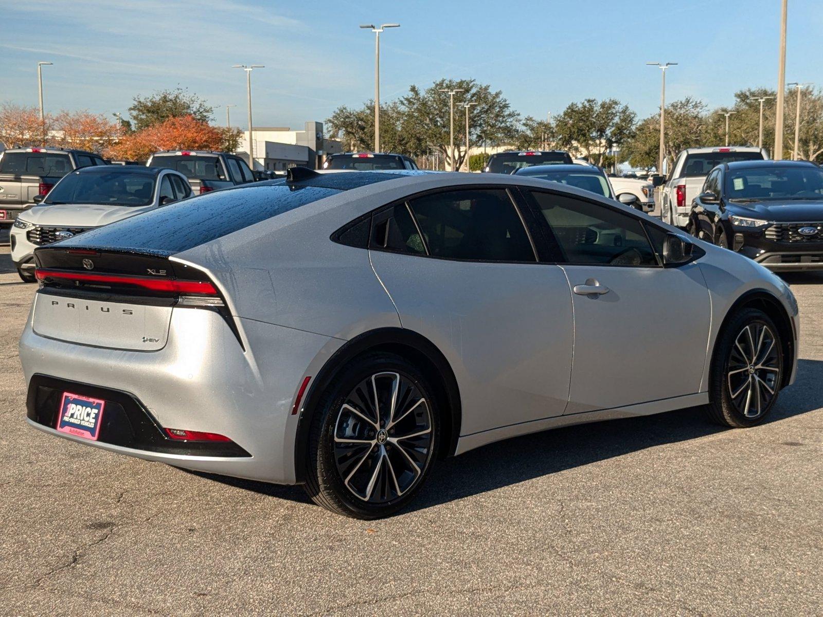 2024 Toyota Prius Vehicle Photo in St. Petersburg, FL 33713