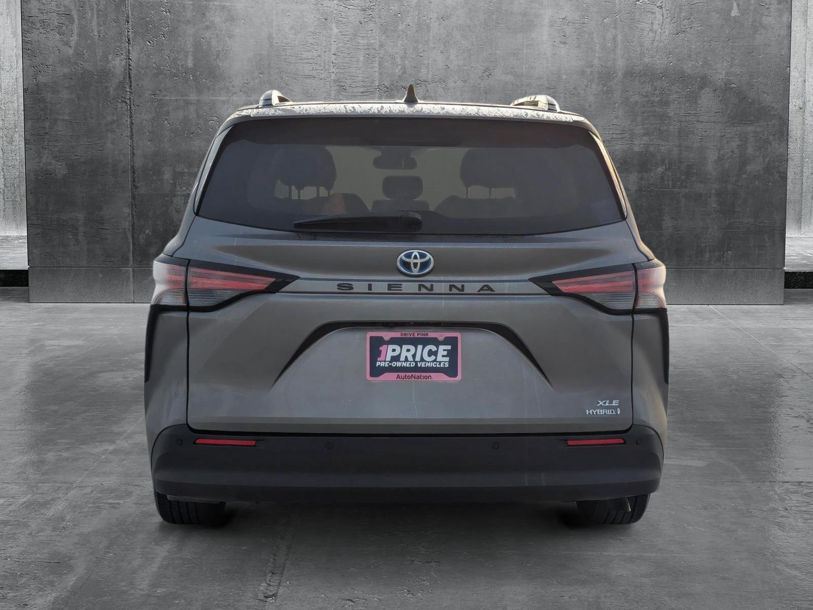 2021 Toyota Sienna Vehicle Photo in Davie, FL 33331