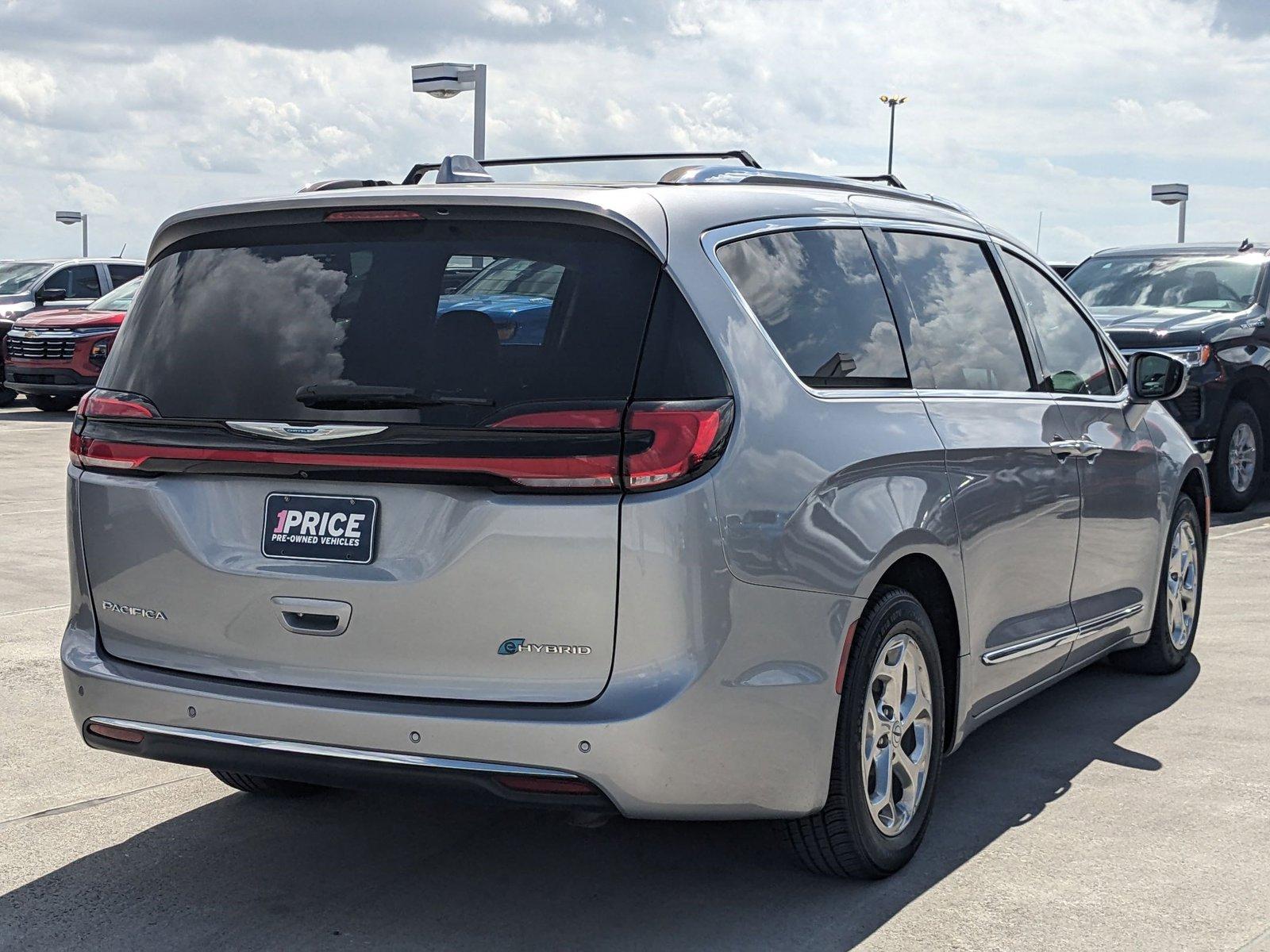 2021 Chrysler Pacifica Vehicle Photo in MIAMI, FL 33172-3015