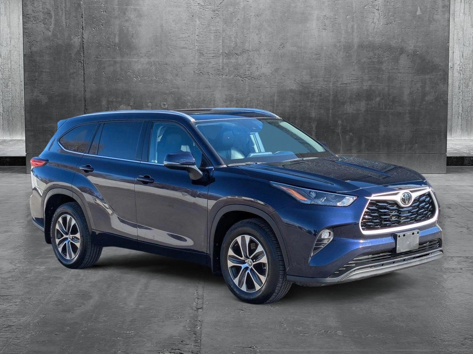 2022 Toyota Highlander Vehicle Photo in Spokane Valley, WA 99212