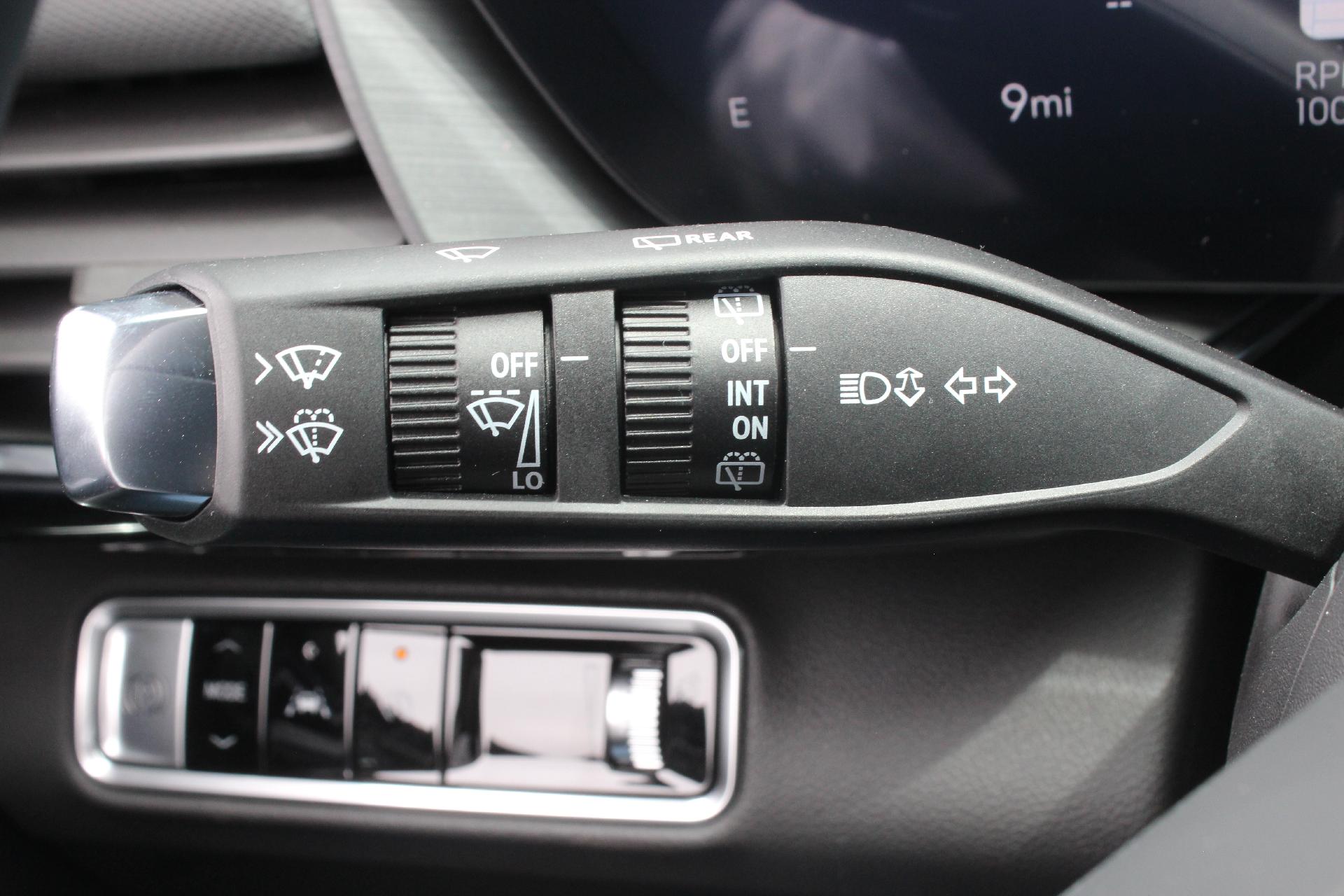 2025 Buick Envision Vehicle Photo in AURORA, CO 80012-4011