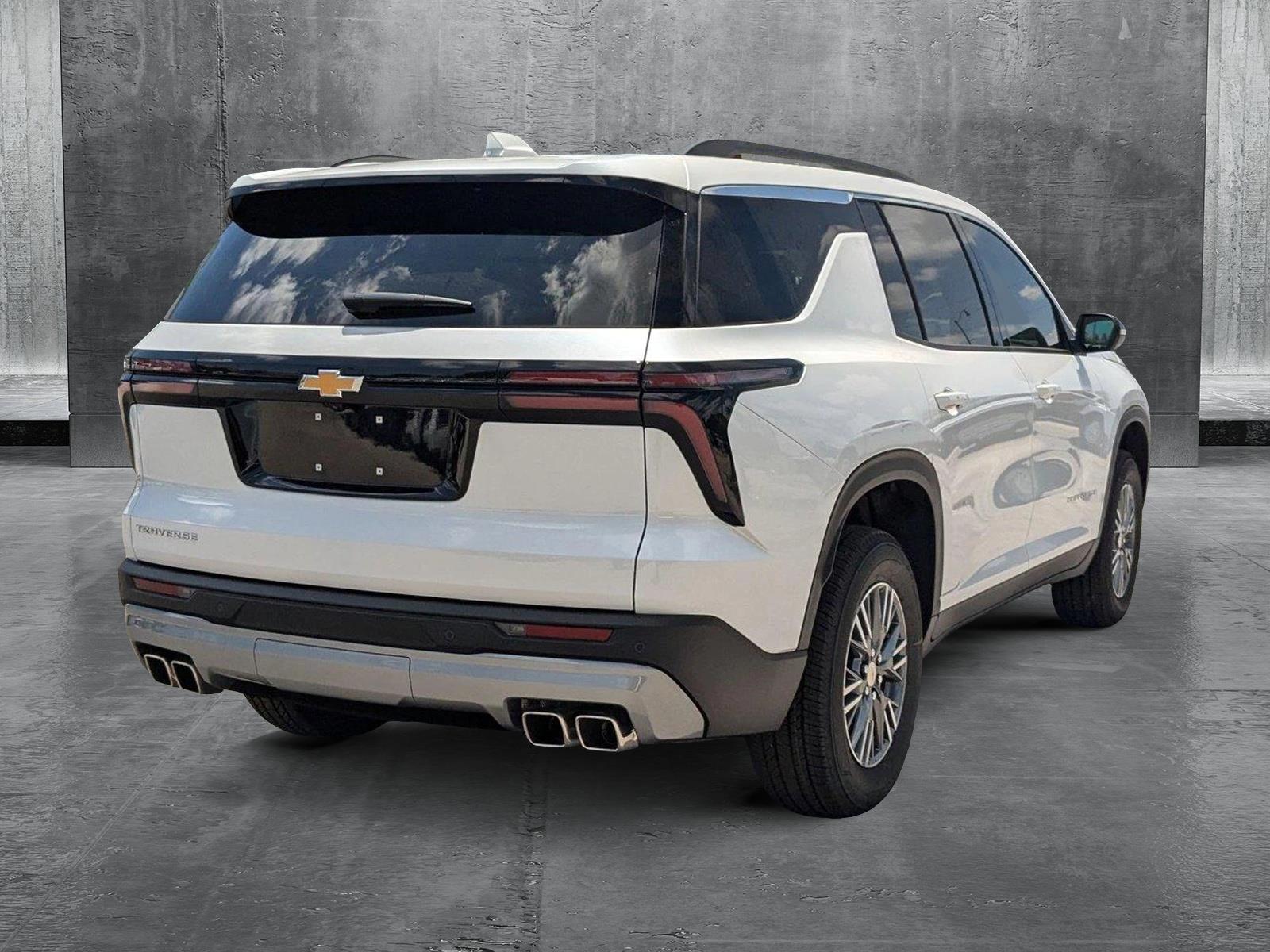 2025 Chevrolet Traverse Vehicle Photo in MIAMI, FL 33134-2699