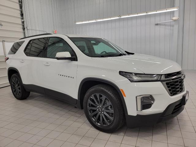 2023 Chevrolet Traverse Vehicle Photo in APPLETON, WI 54914-4656
