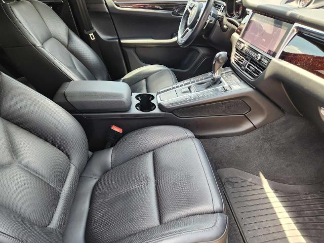 2020 Porsche Macan Vehicle Photo in HOUSTON, TX 77079