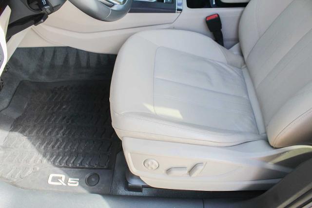 2019 Audi Q5 Vehicle Photo in HOUSTON, TX 77090
