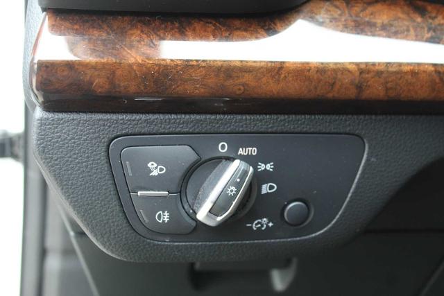 2020 Audi Q5 Vehicle Photo in HOUSTON, TX 77090