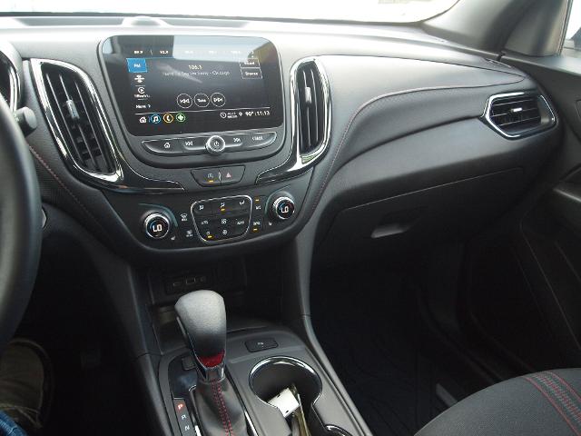2024 Chevrolet Equinox Vehicle Photo in MADISON, IN 47250-1611